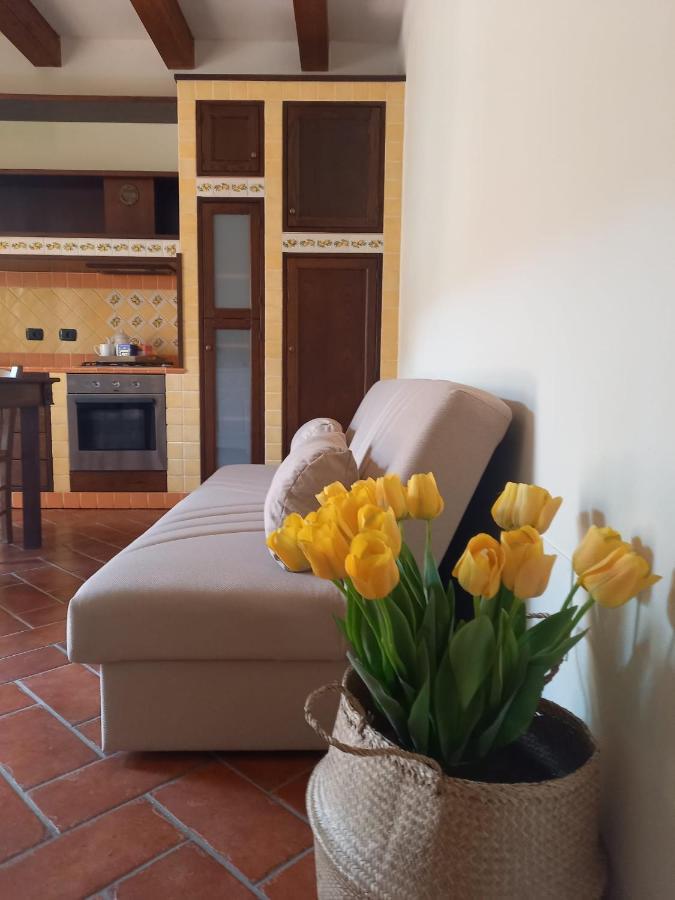 Appartamento F&M Castelnuovo Magra Bagian luar foto
